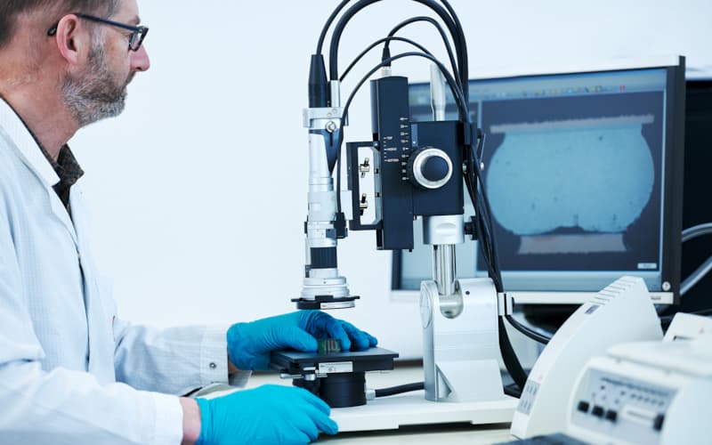 Htcc Microsection Test Center | Baugruppenmontage und Klebetechnik | APM Technica AG